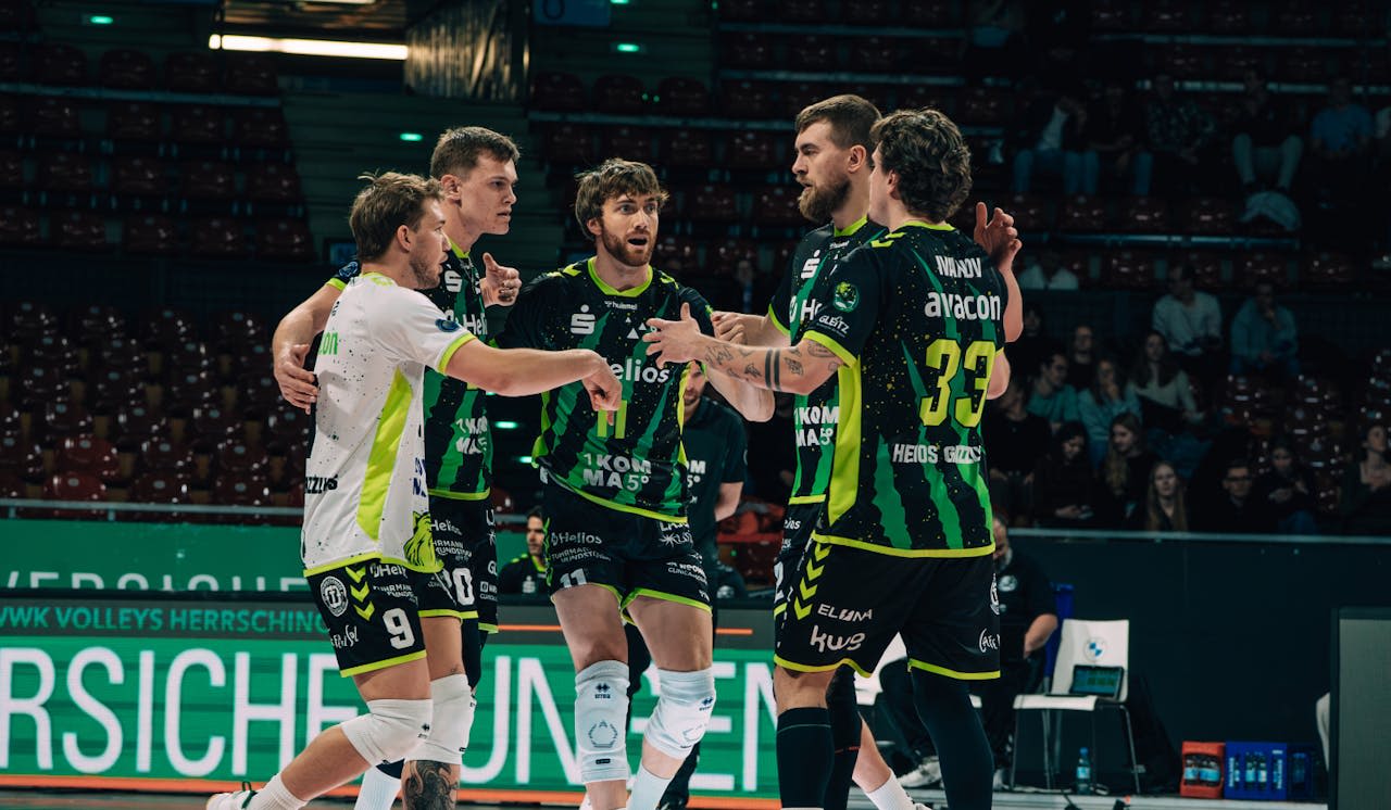 Helios GRIZZLYS erkämpfen sich zwei Punkte - Foto:  WWK Volleys Herrsching