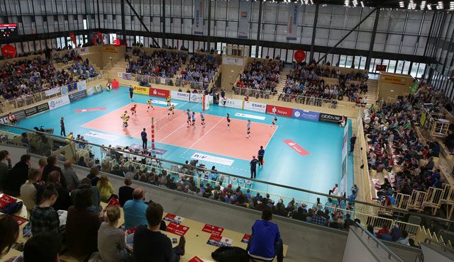 VCW-Saisonstart: Endlich wieder Bundesliga-Volleyball in Wiesbaden Foto: Detlef Gottwald VCW-Saisonstart: Endlich wieder Bundesliga-Volleyball in Wiesbaden - Foto: Detlef Gottwald