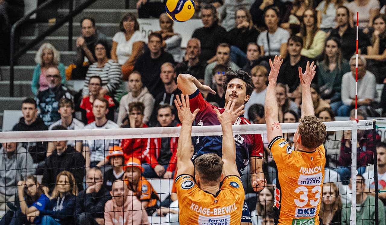 Premiere für das Pokal-Derby - Foto: SVG/Höfel