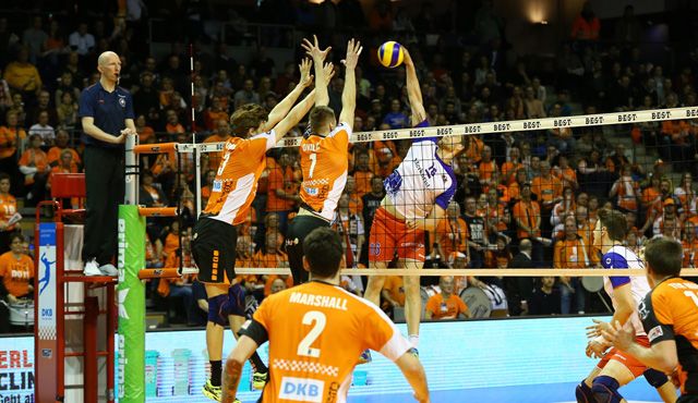 Nach Nervenschlacht im FINALE Foto: Eckhard Herfet Nach Nervenschlacht im FINALE - Foto: Eckhard Herfet