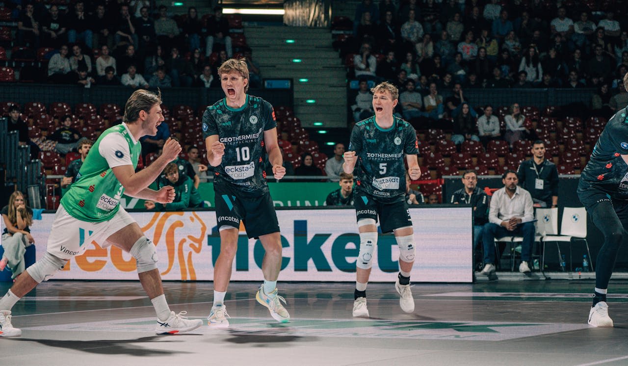 Zweiter Advent in der Geothermie Arena - Foto:  Steffen (WWK Volleys Herrsching)