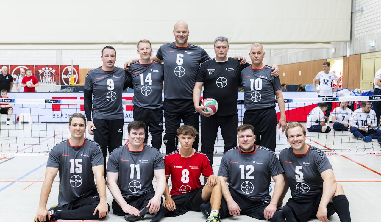 Bayer-Sitzvolleyball-Teams streben Titelverteidigung an Foto: Mika Volkmann Bayer-Sitzvolleyball-Teams streben Titelverteidigung an - Foto: Mika Volkmann