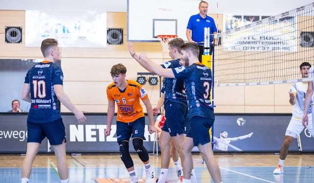 Endlich die ersten Punkte für Mühldorf - Foto:  Fabian Bartsch