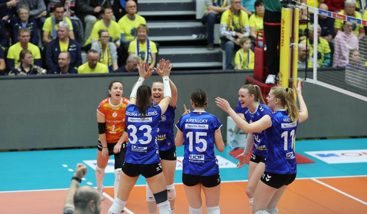 Bittere Niederlage kurz vor Weihnachten - Foto:  Michael Dittmer