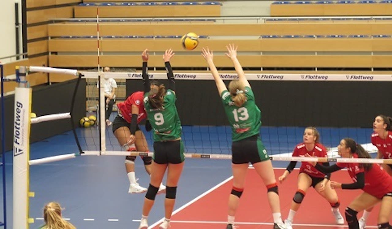 Beim starken TSV Unterhaching zu Gast - Foto:  Roland Regahl