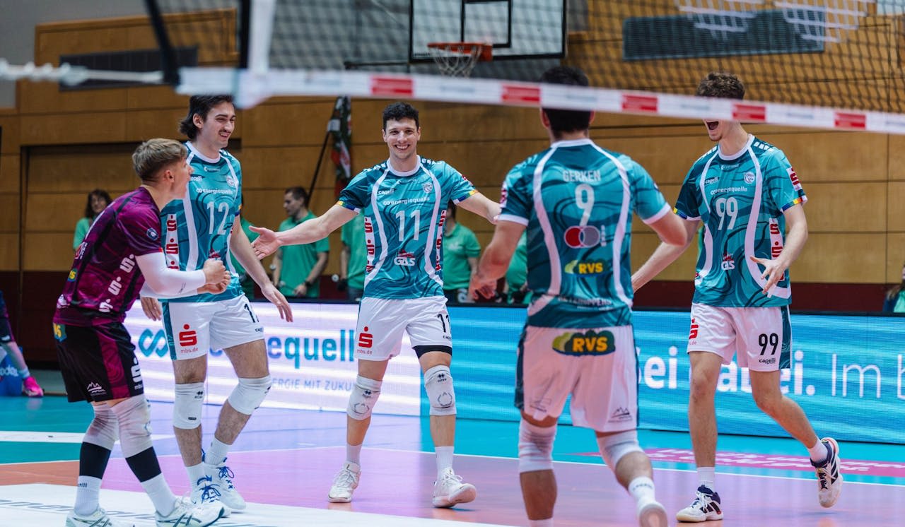 Netzhoppers wollen zurück auf Playoff-Kurs - Foto:  Richard Gersdorf