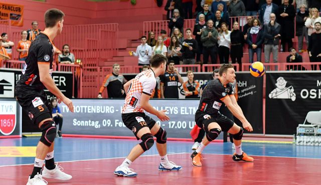 Kessel schmettert BR Volleys zum nächsten Sieg Foto: Ralph Kunze Kessel schmettert BR Volleys zum nächsten Sieg - Foto: Ralph Kunze