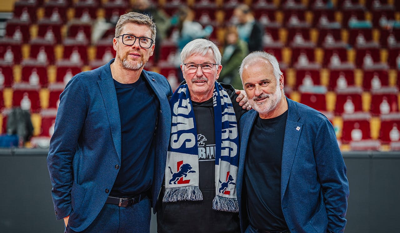 Stefan Hübner bleibt bis 2030 SVG-Trainer - Foto:  SVG/A. Höfel