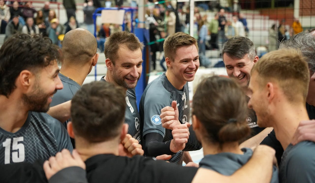 FC 09 springt auf Platz zwei - Foto:  Hinnerk Schröer