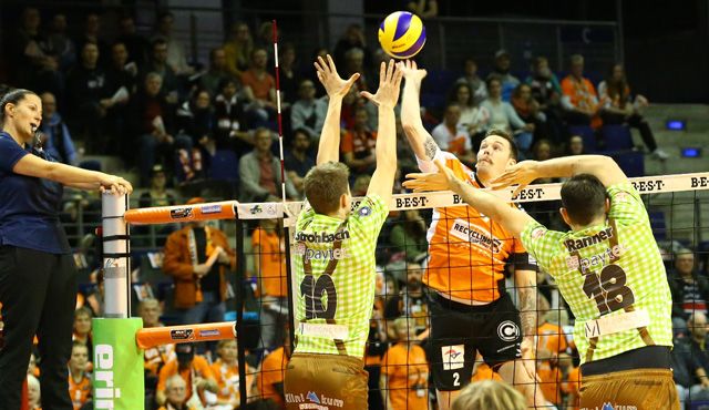 Zeit für die BR Volleys Saisonkarte Foto: Eckhard Herfet Zeit für die BR Volleys Saisonkarte - Foto: Eckhard Herfet