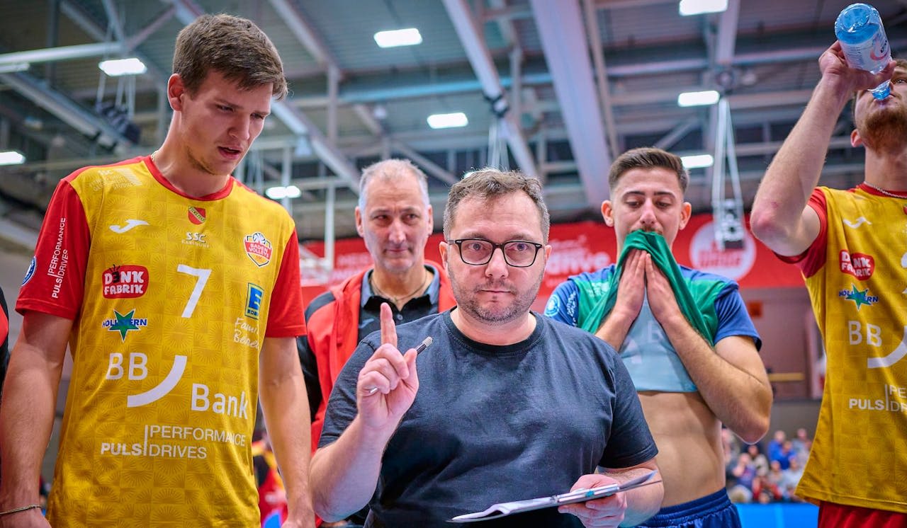 Zum Derby brennt die Hütte - Foto:  Andreas Arndt