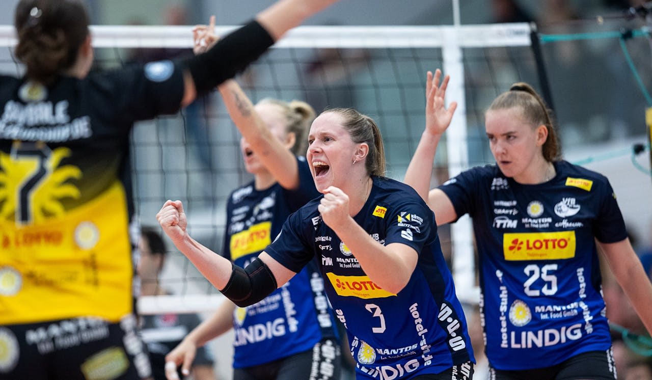 Tierische Premiere - Foto:  Sebastian Schmidt