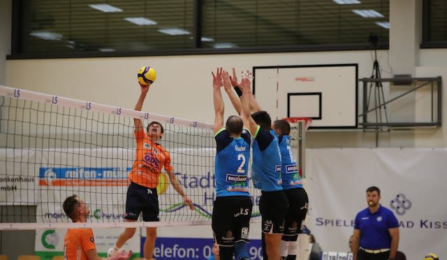 Co-Trainer als Libero Foto: Fabian Bartsch Co-Trainer als Libero - Foto: Fabian Bartsch