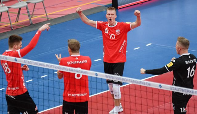 Rottenburg bei den United Volleys: Rölings coming home Foto: Ralph Kunze Rottenburg bei den United Volleys: Rölings coming home - Foto: Ralph Kunze
