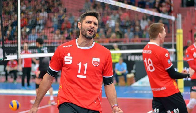 Bühl gewinnt das Baden-Württemberg-Derby Foto: Ralph Kunze Bühl gewinnt das Baden-Württemberg-Derby - Foto: Ralph Kunze