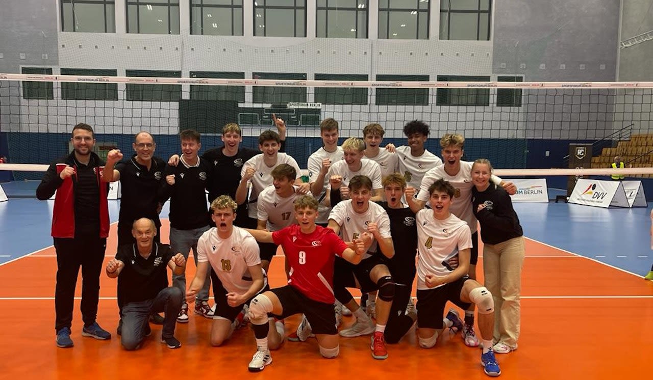 Erster Sieg der Saison Foto: VCO Berlin Erster Sieg der Saison - Foto: VCO Berlin