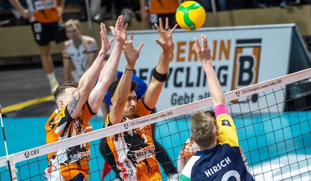 Der nächste (Heim)Aufschlag - Foto:  Andreas Gora