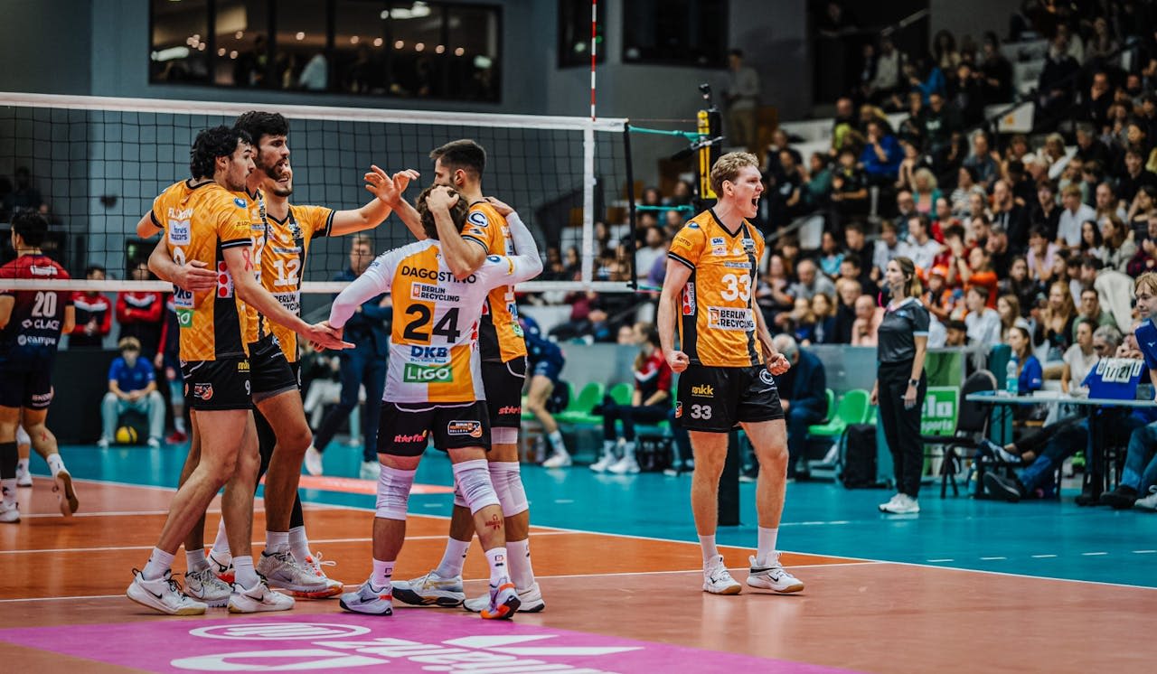 Zum nächsten Spitzenreiter - Foto:  Anton Höfel