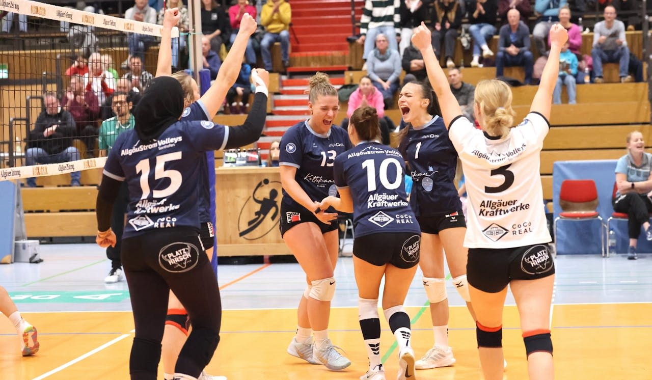 Sonthofen unterliegt mit 3:0 gegen Altdorf - Foto:  Gerwig Löffelholz