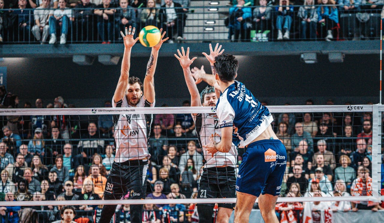 SVG beim 1:3 auf Augenhöhe mit Polens Topteam Wegiel - Foto: Hoefel/SVG