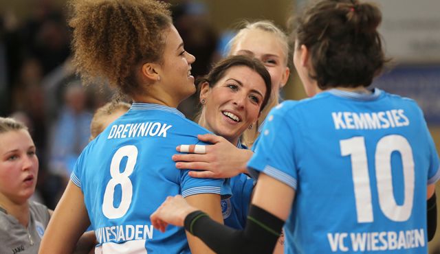 Schnuppern am Finale: Der VC Wiesbaden versucht in Stuttgart die Sensation Foto: Detlef Gottwlad Schnuppern am Finale: Der VC Wiesbaden versucht in Stuttgart die Sensation - Foto: Detlef Gottwlad