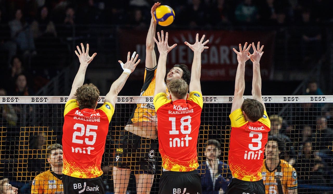 Zwischen Pflichtsieg und großer Bühne - Foto:  Andreas Gora