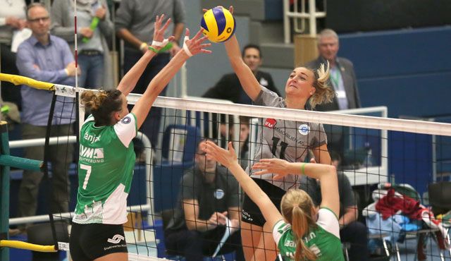 VC Wiesbaden verliert Auswärtsspiel beim USC Münster trotz dreifacher Aufholjagd Foto: Detlef Gottwlad VC Wiesbaden verliert Auswärtsspiel beim USC Münster trotz dreifacher Aufholjagd - Foto: Detlef Gottwlad