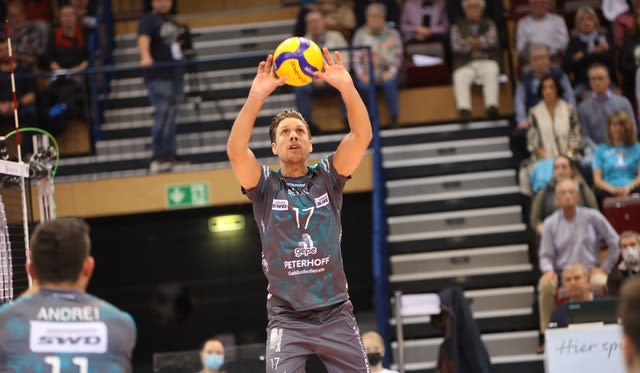 Pokalfinalist in Düren zu Gast Foto: powervolleys Pokalfinalist in Düren zu Gast - Foto: powervolleys