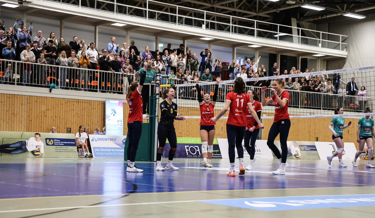 DSHS SnowTrex Köln bezwingt Neuseenland-Volleys Markkleeberg mit 3:1 und stoppt Negativserie - Foto: Florian Zons