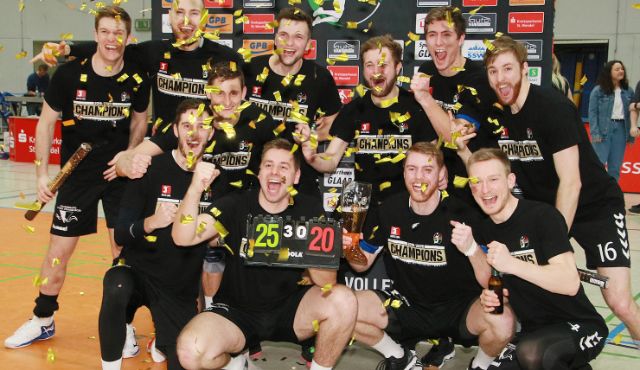 Emotionaler Titelgewinn für Bliesen Foto: Josef Bonenberger Emotionaler Titelgewinn für Bliesen - Foto: Josef Bonenberger