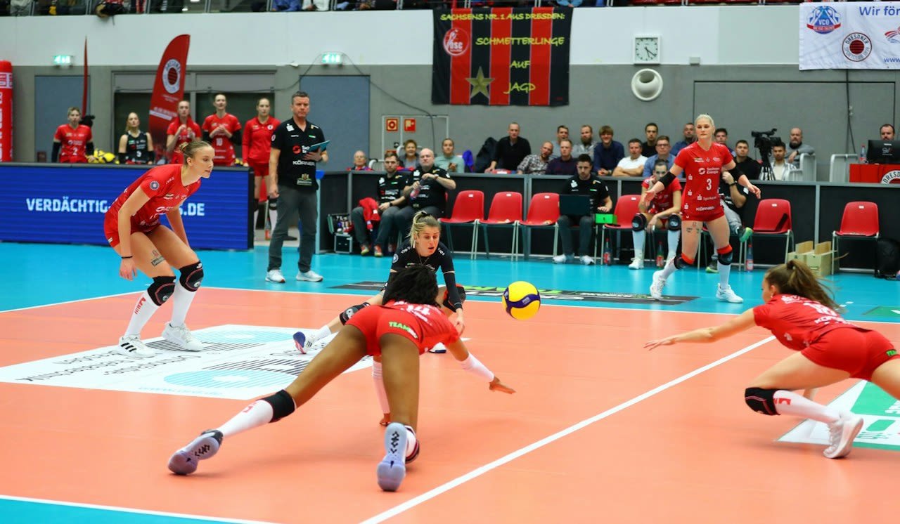 Zwölfter Sieg in Serie - Foto:  Denis Trapp