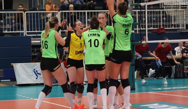 Nachsitzen beim Heimauftakt in Münster - Foto:  