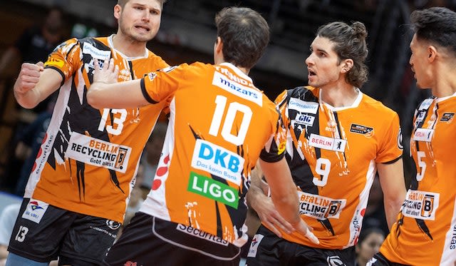 Klassiker zwischen den Champions-League-Teilnehmern Foto: Andreas Gora Klassiker zwischen den Champions-League-Teilnehmern - Foto: Andreas Gora