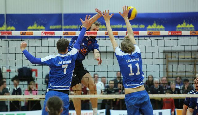 Volleyball: Zuschauerrekord beim Saisonfinale des TV Bliesen Foto: Jochen Röder Volleyball: Zuschauerrekord beim Saisonfinale des TV Bliesen - Foto: Jochen Röder