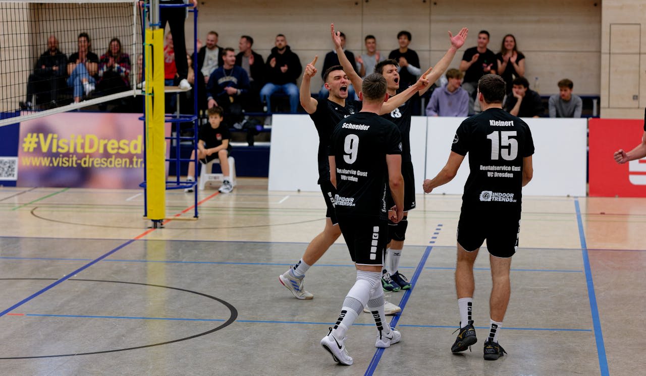 Sachsen-Derby voraus - Foto:  VC Dresden / Frank Kleinert