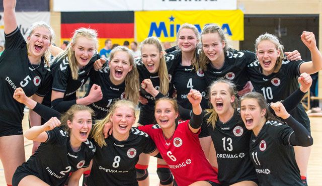 Dresdner SC gewinnt das Finale der Deutschen Meisterschaft Volleyball U18 weiblich Foto: Georg Kunz Dresdner SC gewinnt das Finale der Deutschen Meisterschaft Volleyball U18 weiblich - Foto: Georg Kunz