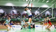 Der nächste spannende Volleyballabend steht mit den VCO-Damen in der Schlosswallhalle bevor. (Lizenz: kostenfreies Nutzungsrecht für private Zwecke mit Urheberangabe) Foto:  Martin König
