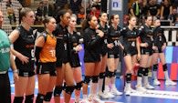 Die Enttäuschung steht den Ladies in Black ins Gesicht geschrieben. Wiesbaden gewinnt  Foto:  LiB Aachen// Andreas Steindl