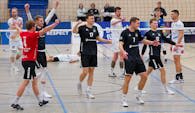 Der VC Dresden bezwingt den SVS Schwaig in Tiebreak  Foto:  VC Dresden / Frank Kleinert