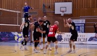 Das Team möchte auch beim letzten Heimspiel jubeln  Foto:  Marion Mittermeier