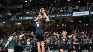 Affenbande spielt in Lüneburg groß auf 