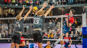 Mit Konsequenz: Ethan Champlin findet die Lücke im Freiburger Doppelblock. (Lizenz: kostenfreies Nutzungsrecht für redaktionelle Zwecke mit Urheberangabe)