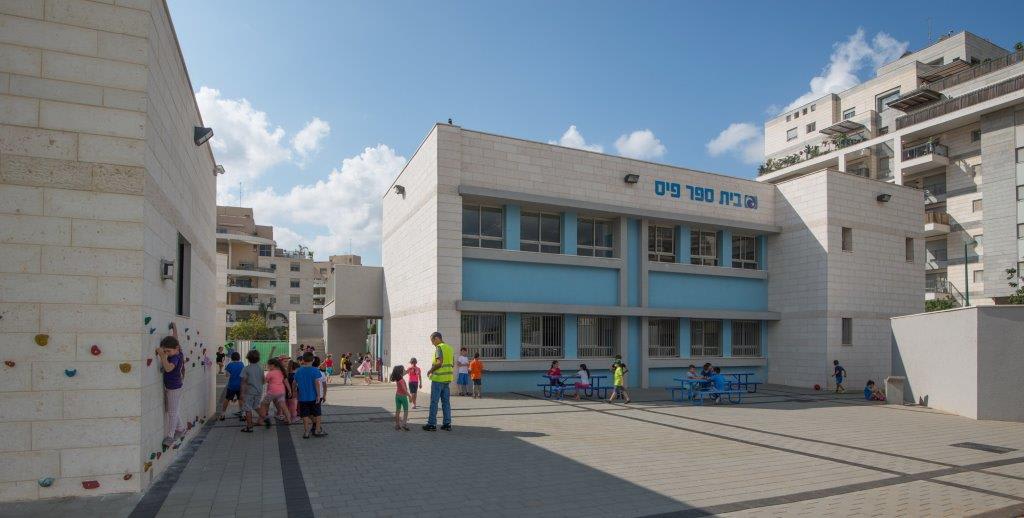 בית ספר דבורה עומר