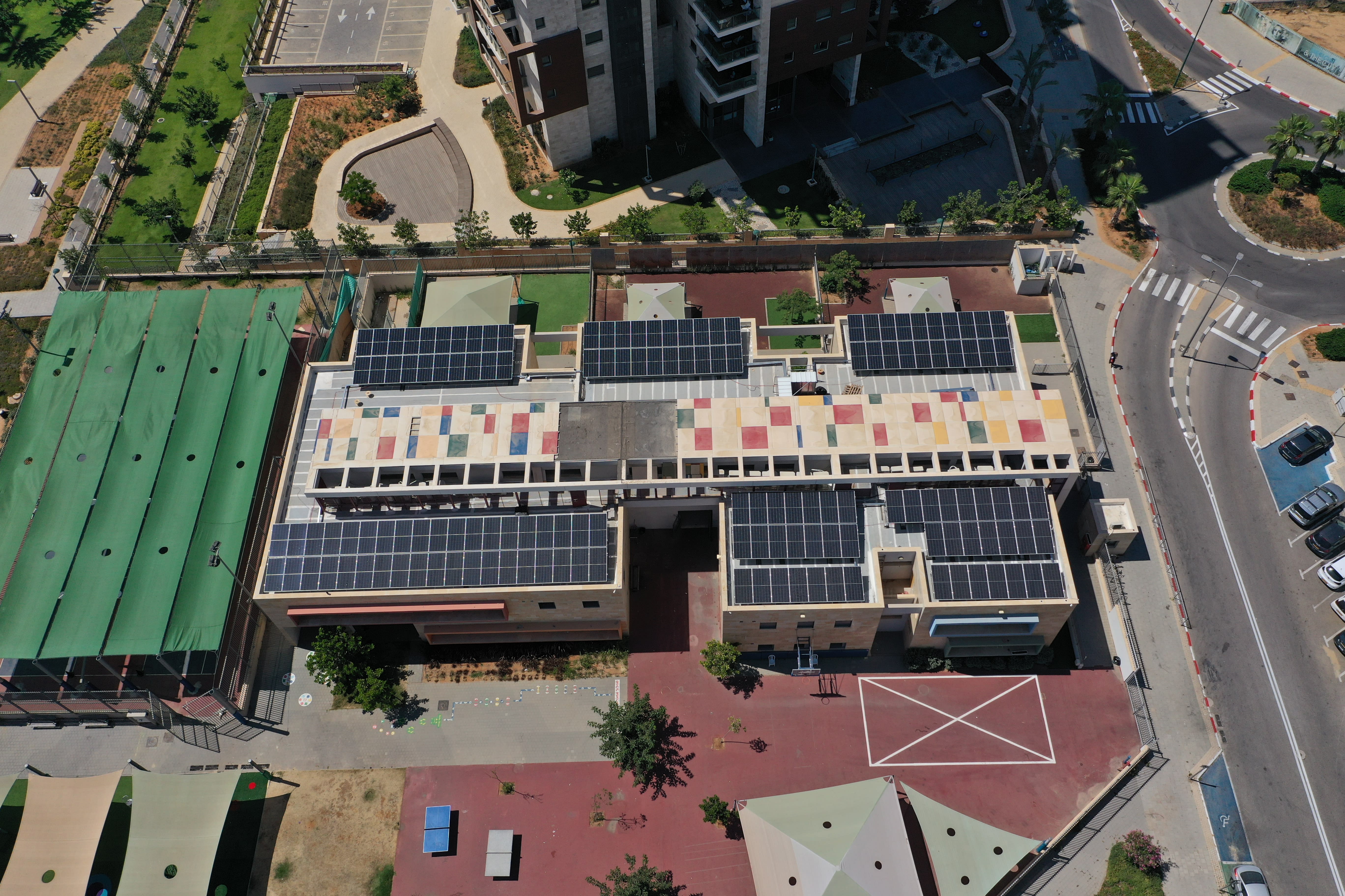 קרליבך – בית ספר