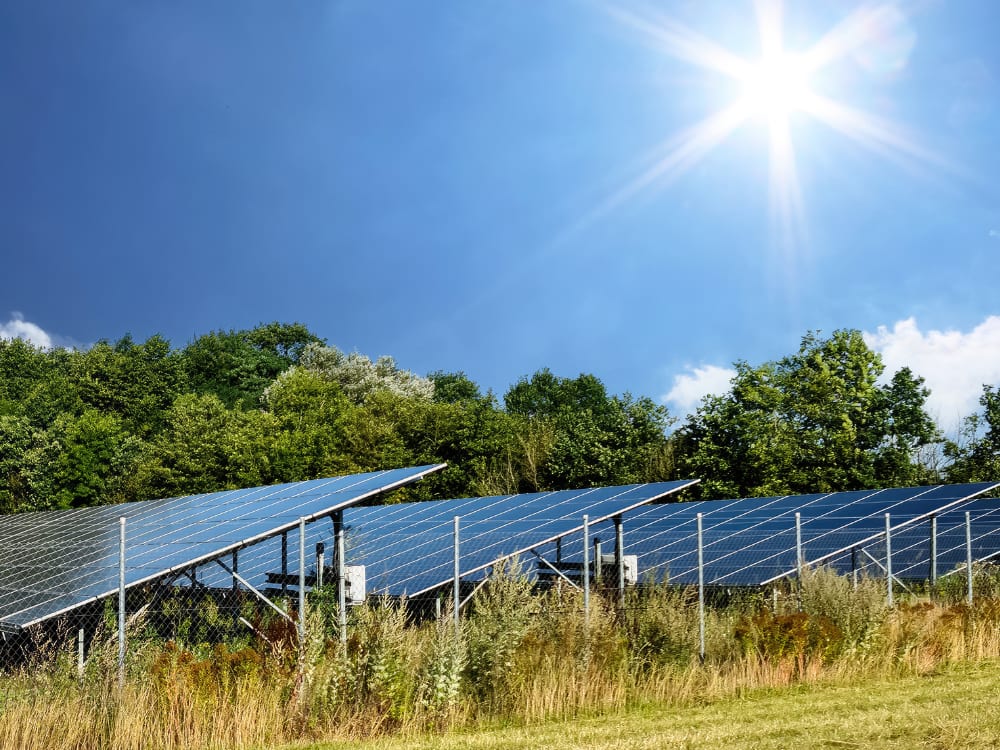 ייצור חשמל מהשמש: ניצול אולטימטיבי של משאבי הטבע