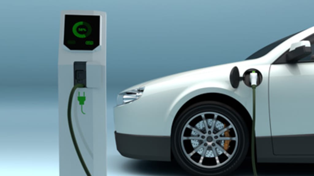 Elektroauto beim Aufladen Header