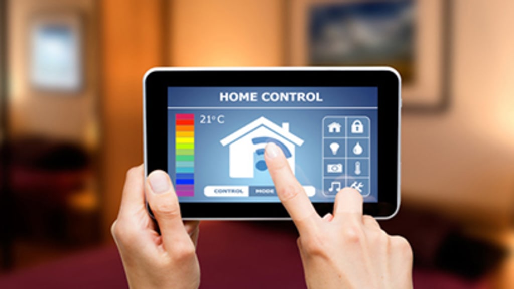 Ein modernes Smart-Home mit vernetzten Geräten