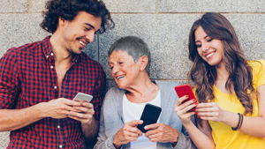 Familie und ihre Smartphones Headerbild