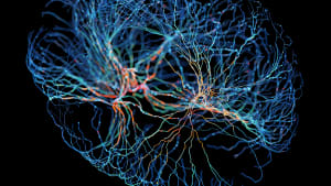 System av neuroner med lysande kopplingar mot svart bakgrund som illustrerar artificiell intelligens och nätverk.