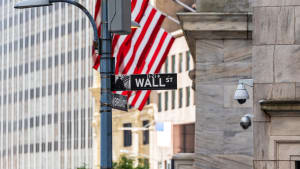 Amerikanische Flagge an der Wall Street: Märkte, Finanzen und Patriotismus